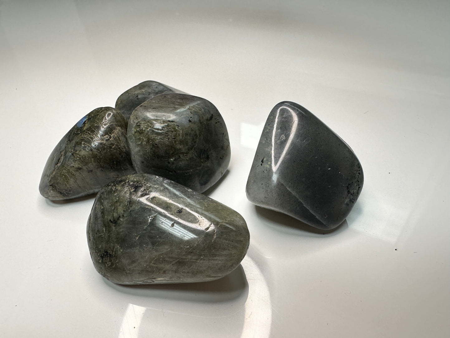 SM Labradorite Tumbled Stone